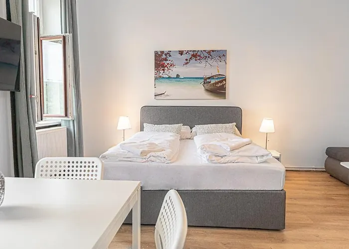 Apartment Welcoming 2br Apt, Near Akh- Perfect For Short & Longstays Wien